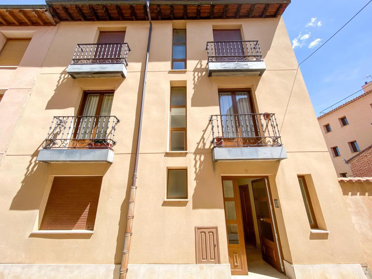 Vivienda Turistica Los Leones Berlanga de Duero Exterior foto