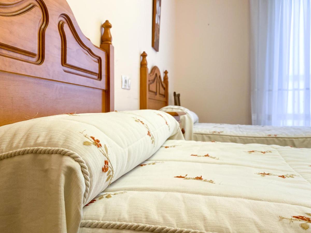 Vivienda Turistica Los Leones Berlanga de Duero Exterior foto