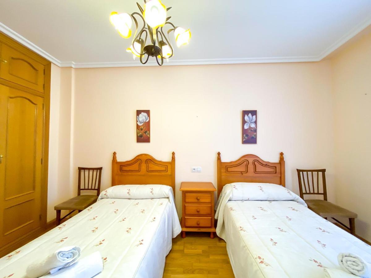 Vivienda Turistica Los Leones Berlanga de Duero Exterior foto